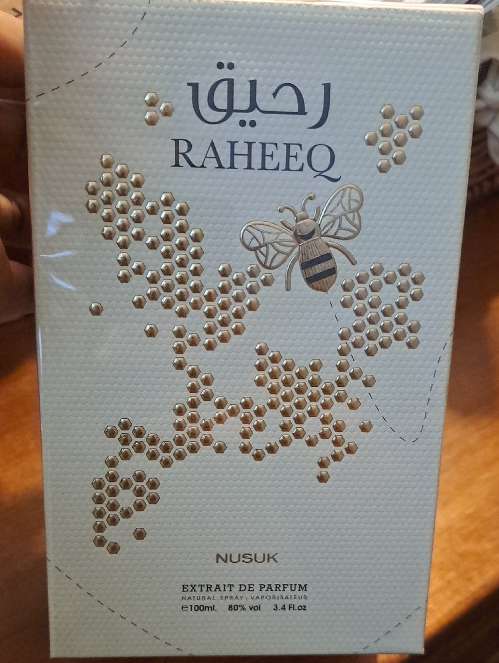Raheeq Nusuk Extrait de Parfum - White & Gold Packaging